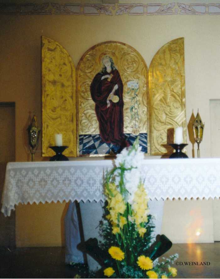 Nouveau retable triptyque de la chapelle en bois doré à l’or fin